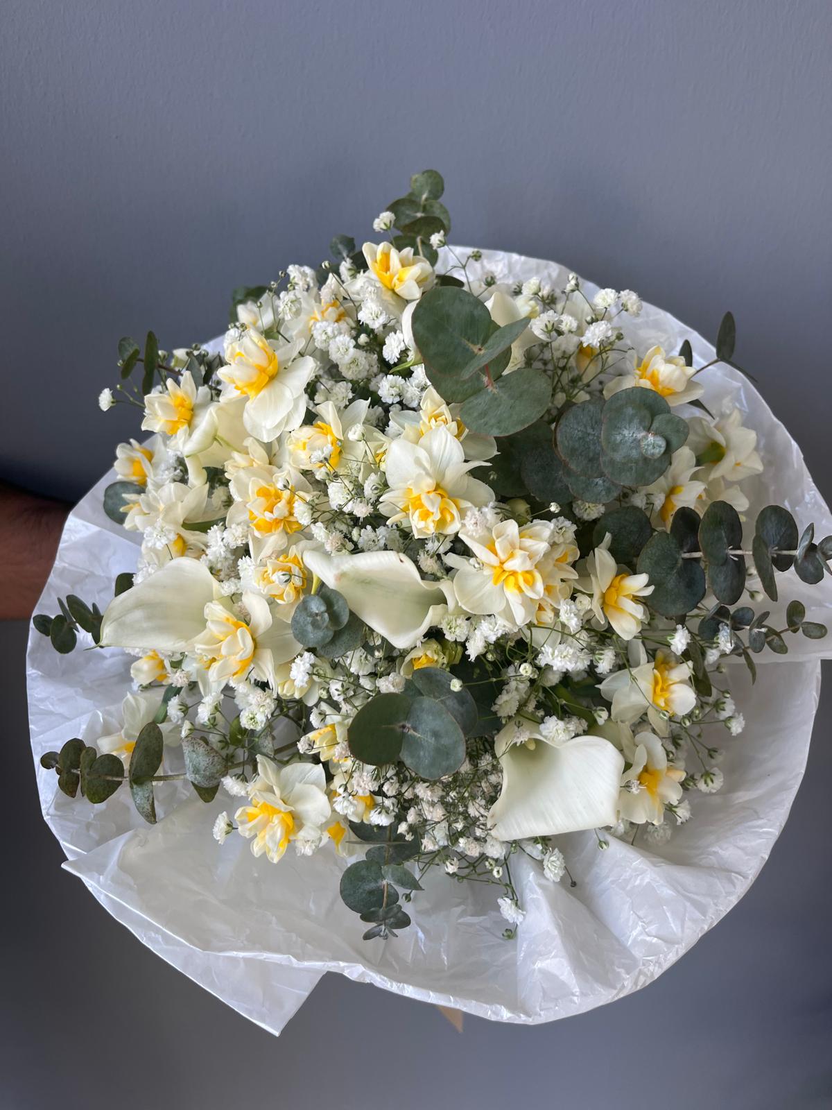 Mis Kokulu Nergis Buketi